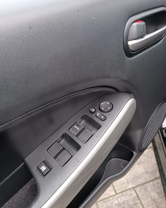 Mazda 2 cena 23900 przebieg: 134000, rok produkcji 2013 z Białobrzegi małe 254